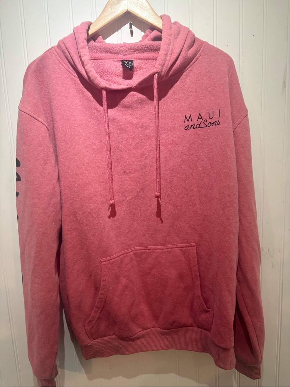 Maui and Sons Men's Pink Pullover Hoodie
